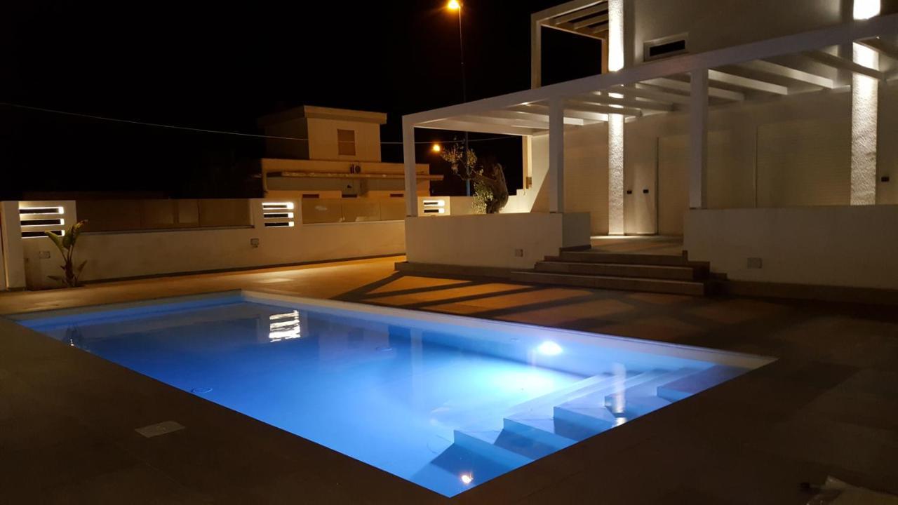 Elite Luxury Residence ตอร์เรซูดา ภายนอก รูปภาพ